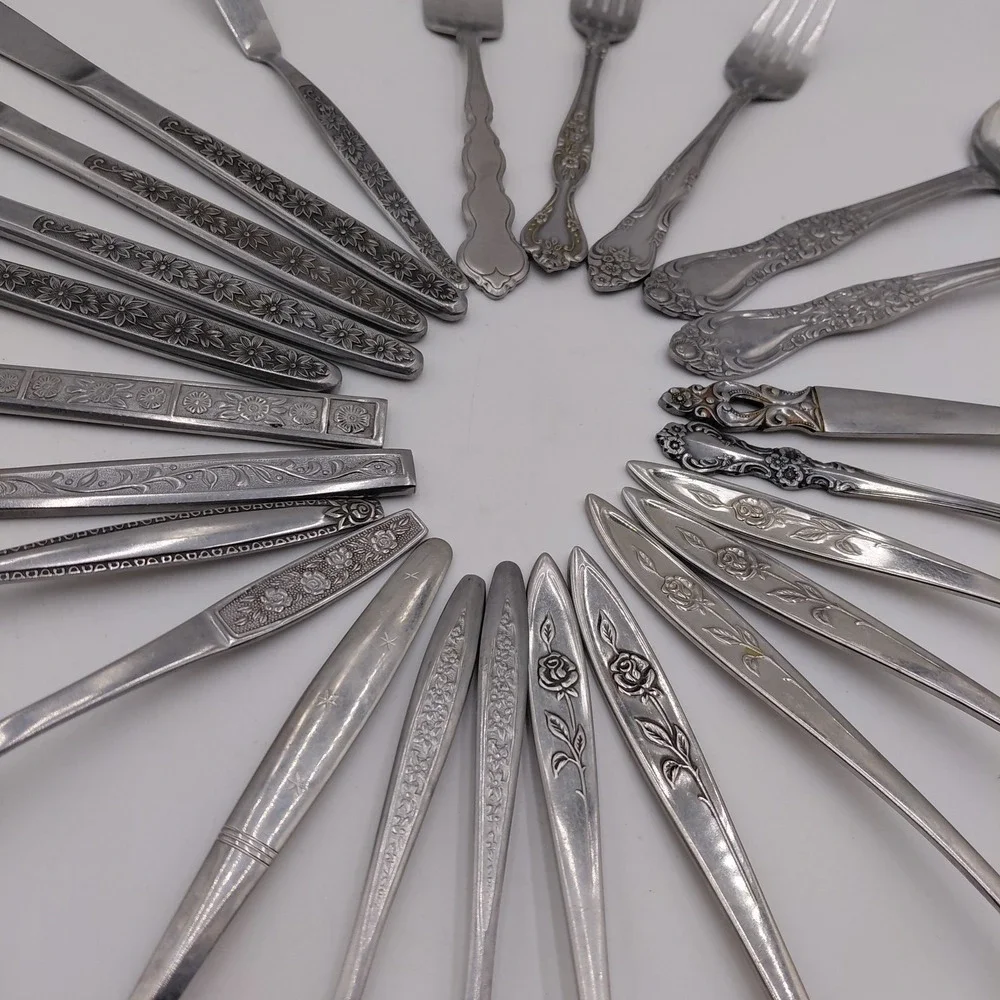 Vtg Flatware Mixed Lot 24 Ornate Fancy Patterns Silverware Jewelry Art Geometric